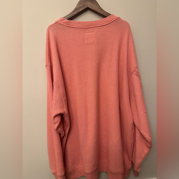 Aerie Oversized Waffle Knit Crewneck Sweatshirt L Peach Coral Pink EUC - Picture 6 of 6